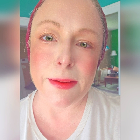 Meet your Posher, Amy- SHE IS PRICELESS!! - Picture 1 of 1